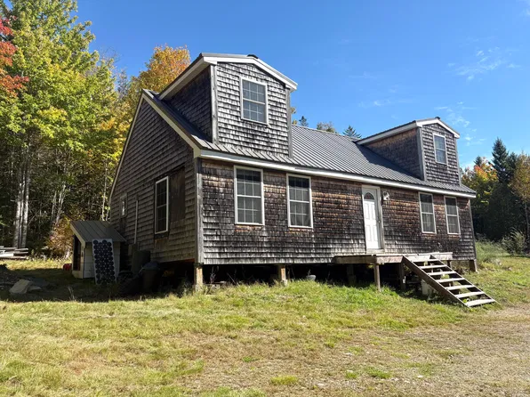 72 Fifth Avenue, Pembroke, ME 04666