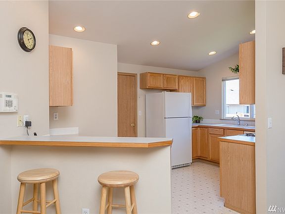 5th image of 7116 163rd St E