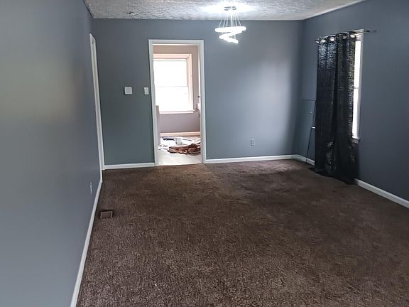 2nd image of 909 Greenwood Ave