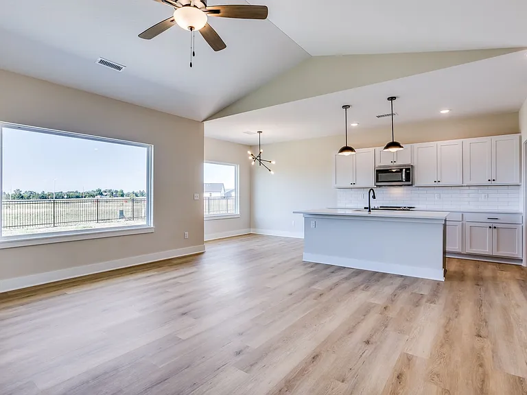 1017 W Long Path St — Photo 9
