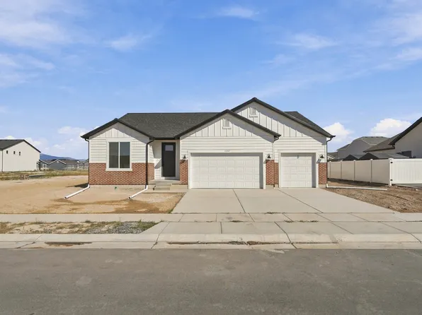2365 E Morning Glory Way, Eagle Mountain, UT 84005