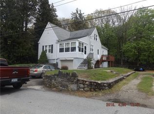 813 Ridgewood Dr, Peekskill, NY 10566