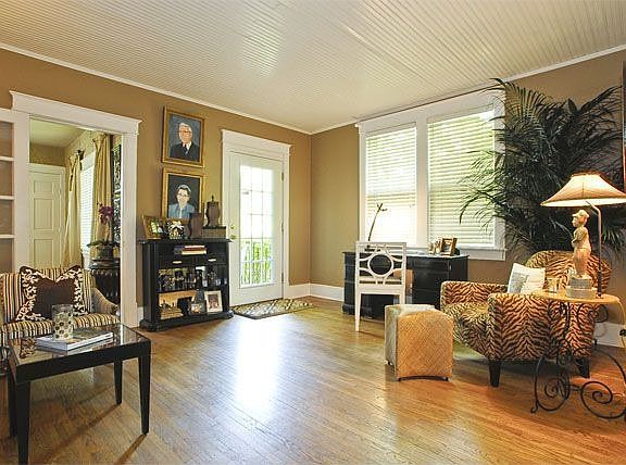 Office/Den with side entrance