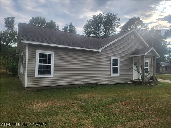 3rd image of 155 Bean St