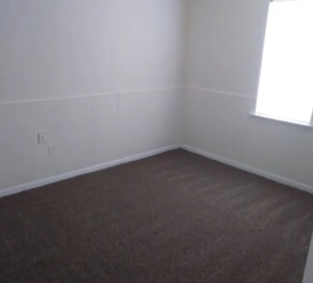 1401 NW Williams Ave — Photo 18