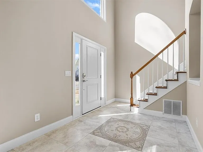 1100 Olde Roswell Grv — Photo 11