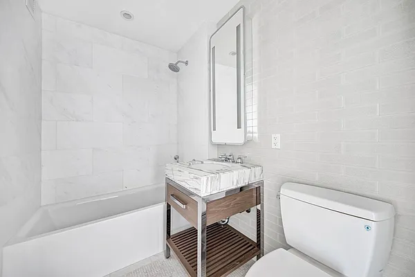 Rented by Compass | media 25