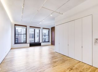 16 E 17th St, New York, NY 10003