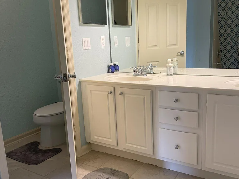 2451 Stockton Dr — Photo 17