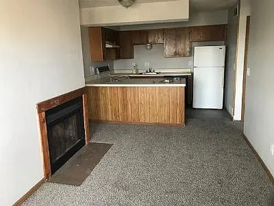 9560 E Lincoln St #2 — Photo 2