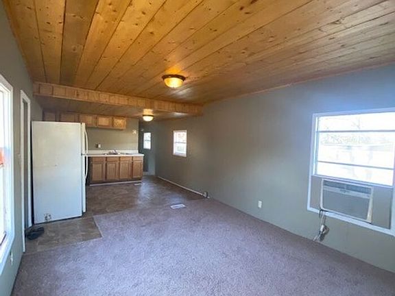 3rd image of 807 Edgemont Ave #3