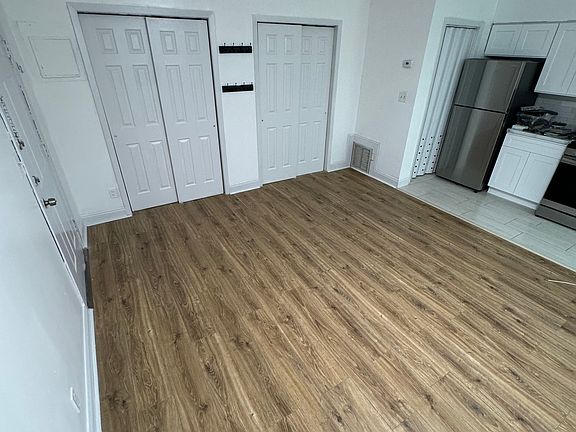 Living room/Dining Room, closets