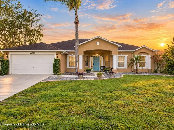 11285 Timbercrest Rd, Spring Hill, FL 34608