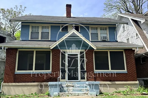 1011 N Broadway St Photo 1