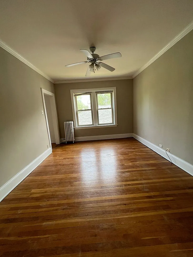 2247 Ridge Ave — Photo 2