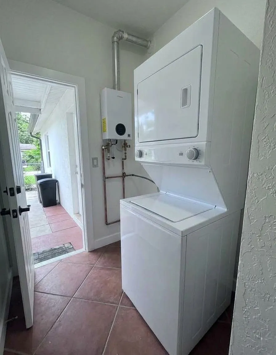 2538 Atlantic Ave — Photo 1