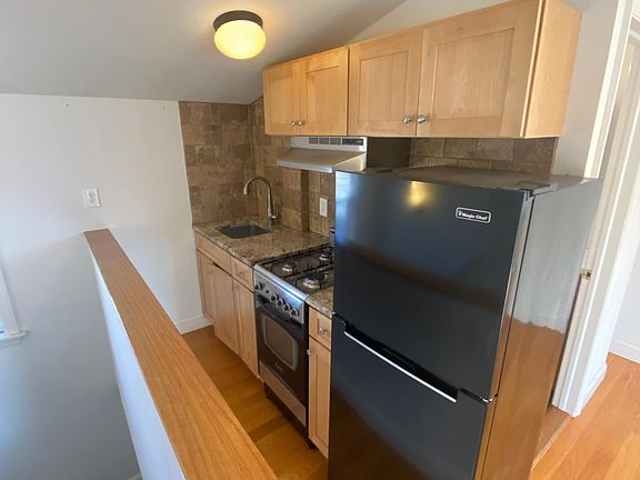 4th image of 1628 Kennellworth Pl Floor 3