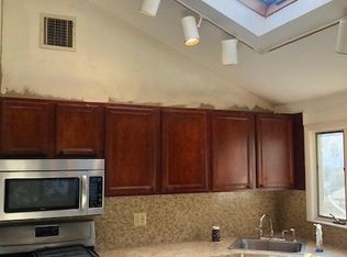 70 Burbank Ave, Staten Island, NY 10306