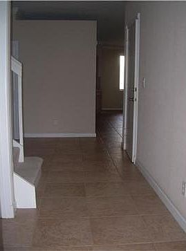2nd image of 3015 N Evergreen Cir