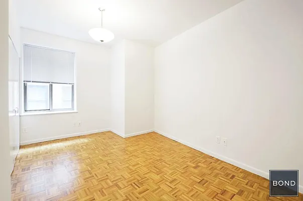 Rented by Bond New York | media 3