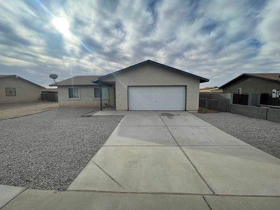 1st image of 8769 E 38th Ln