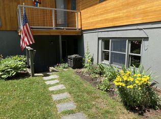 107 Smith St #B, Groton, MA 01450