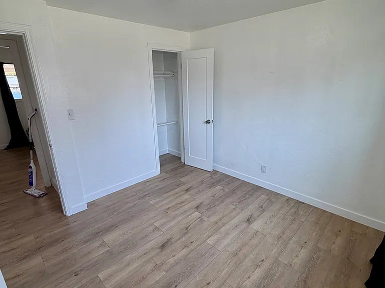 1708 N 17th Ave — Photo 5
