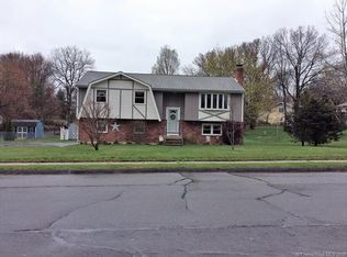 16 Hidden Brook Dr, Bristol, CT 06010