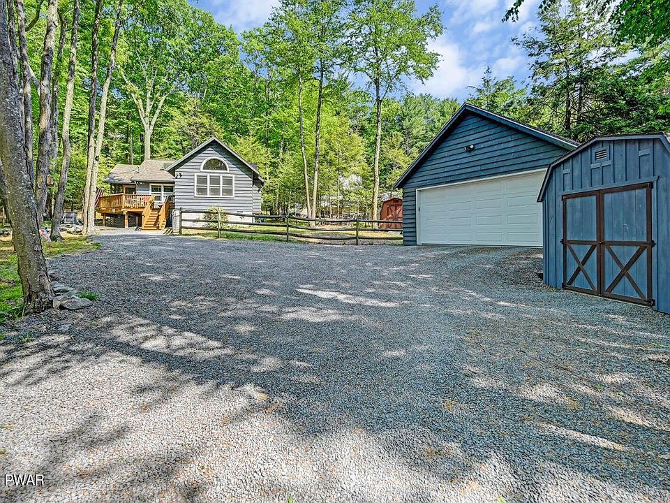 132 Black Bear Run, Paupack, PA 18451 Zillow