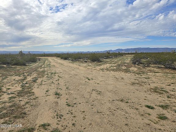 5th image of 3412 S Lone Ranger Rd