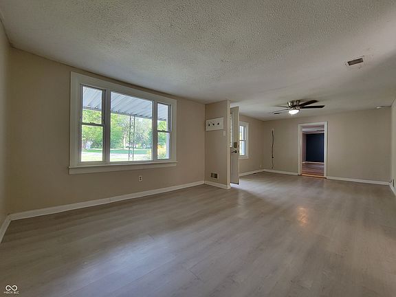 4th image of 1330 N Bonar Ave