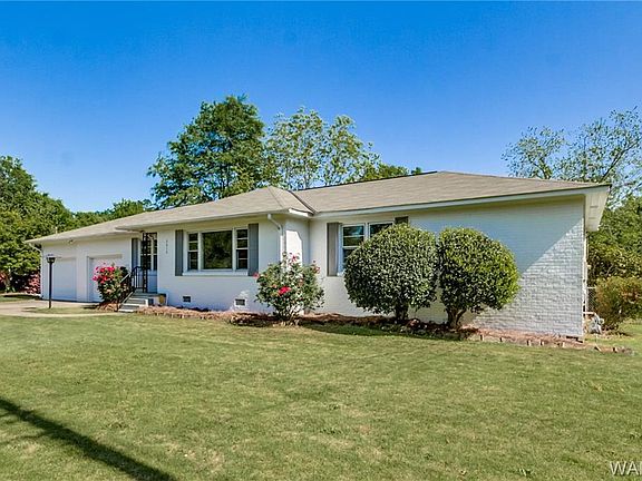 3rd image of 2919 Shannon Dr