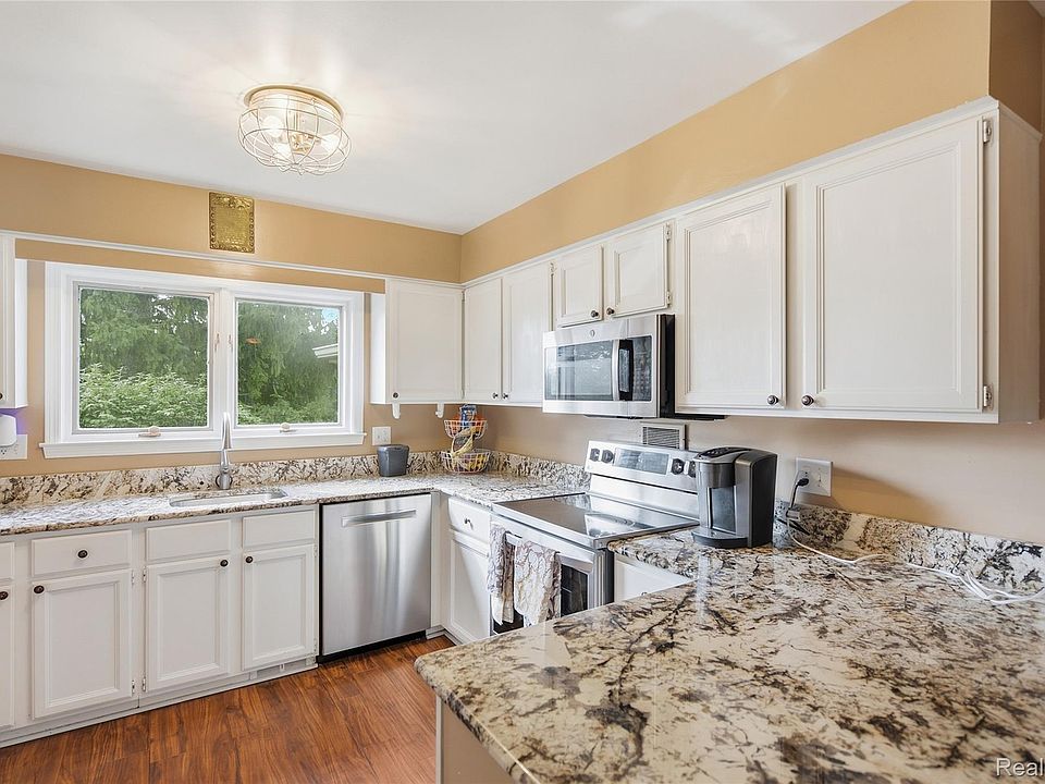 35697 Briar Ridge Ln, photo 16