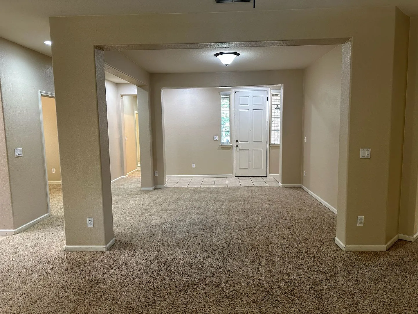 4142 W. Clinton Ave - 3 Bedroom 2 Bath + Office - Nw Visalia — Photo 4
