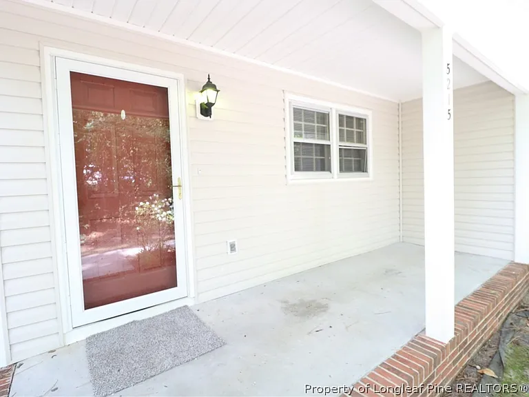 5215 Deer Haven Dr — Photo 2