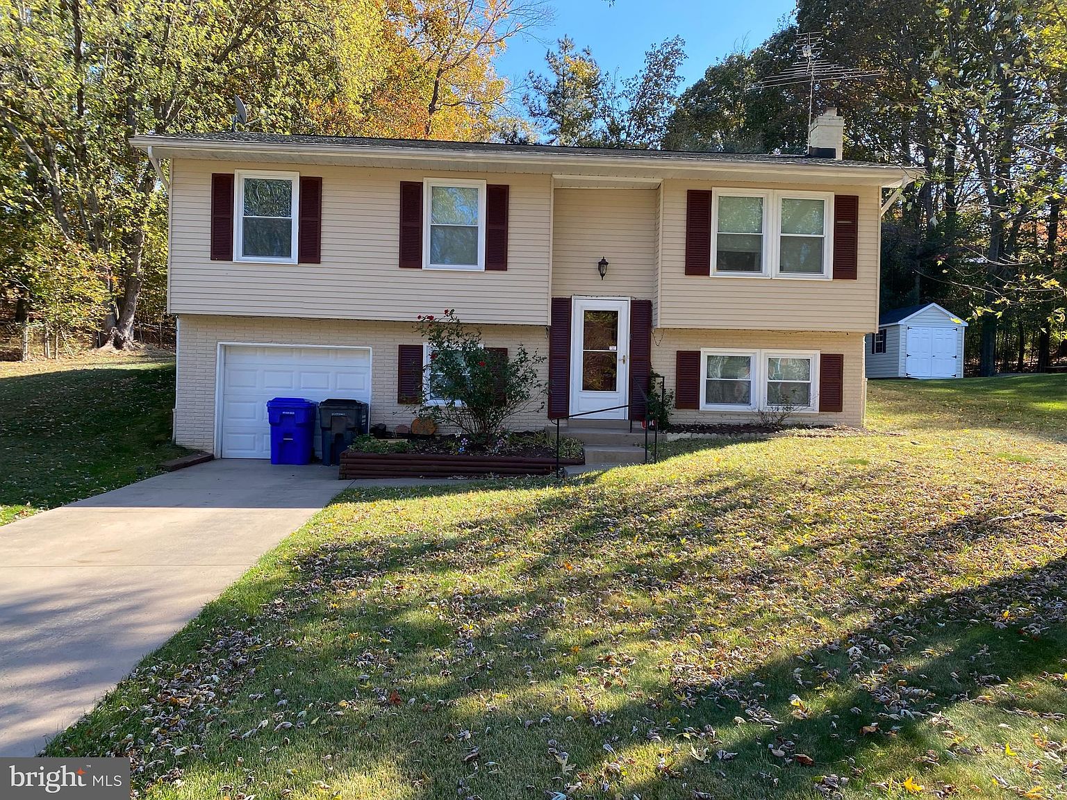 6979 Heather Dr, Bryans Road, MD 20616 | MLS #MDCH2028160 | Zillow