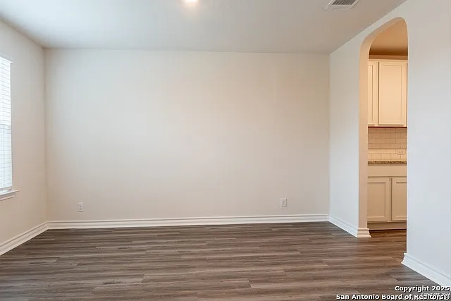 6847 Kingsley Edge — Photo 9