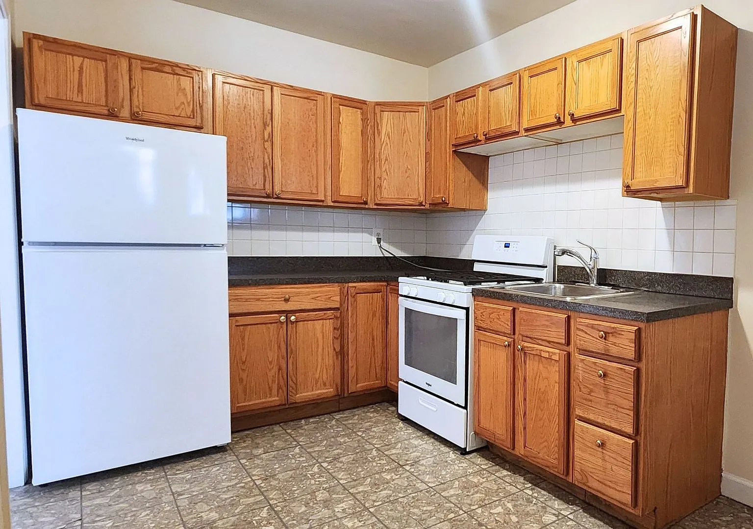 Belmont-Cragin Two Bed/One Bath ~ Heat Included ~ Income Guidelines Apply — Photo 4