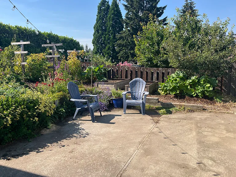 7731 38th Ave SW — Photo 29