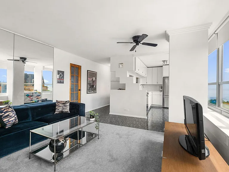 3550 N Lake Shore Dr #1912 — Photo 6