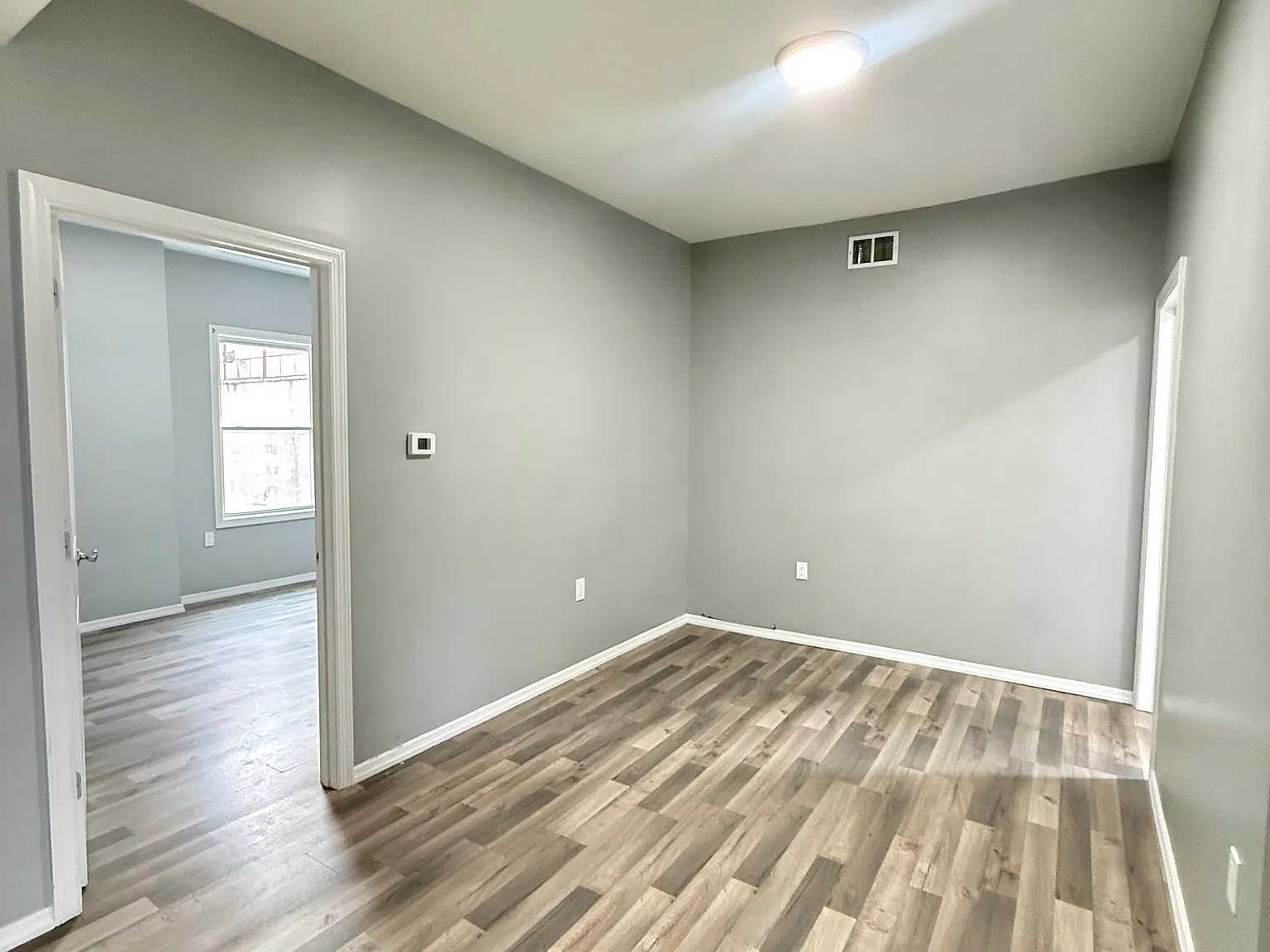 4 bed, $3,400 — Photo 3