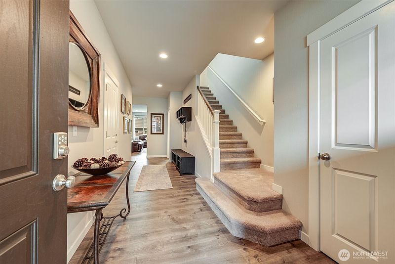 4th image of 3302 104th Avenue NE