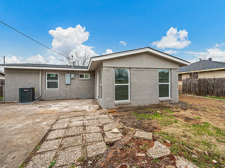 2202 Major Dr — Photo 22