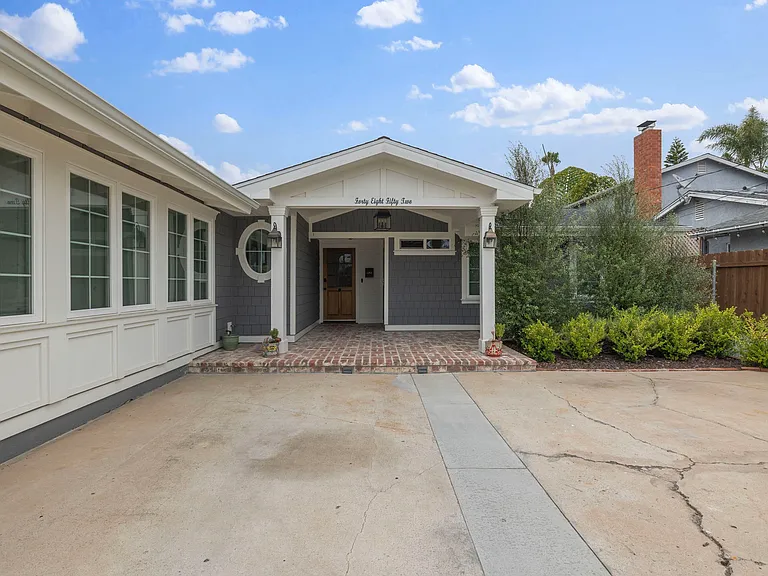4852 Mount Almagosa Dr — Photo 43