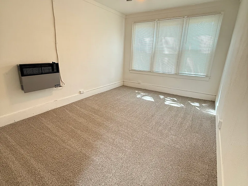 98 S Edith St #104