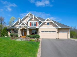 5774 Sunnybrook Cir, Mound, MN 55364