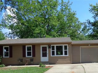 7001 NE 52nd St, Kansas City, MO 64119