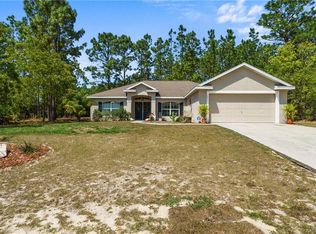 1911 W Kenmore Dr, Citrus Springs, FL 34434