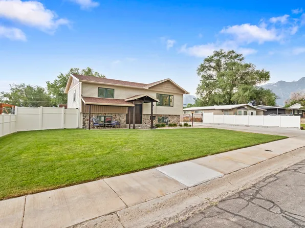 1027 E Serpentine Way, White City, UT 84094