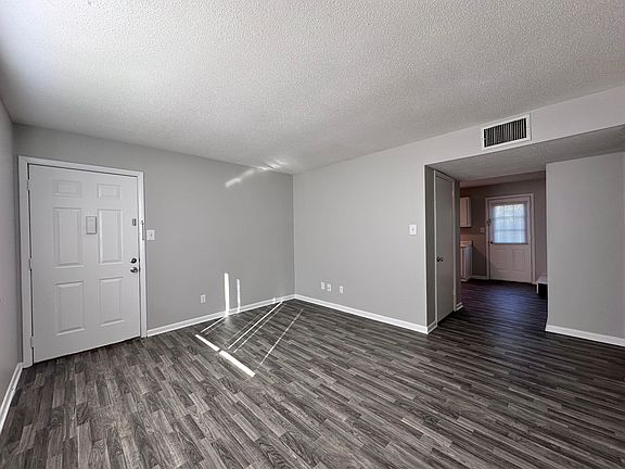 2nd image of 822 Twin Oaks Way APT 103